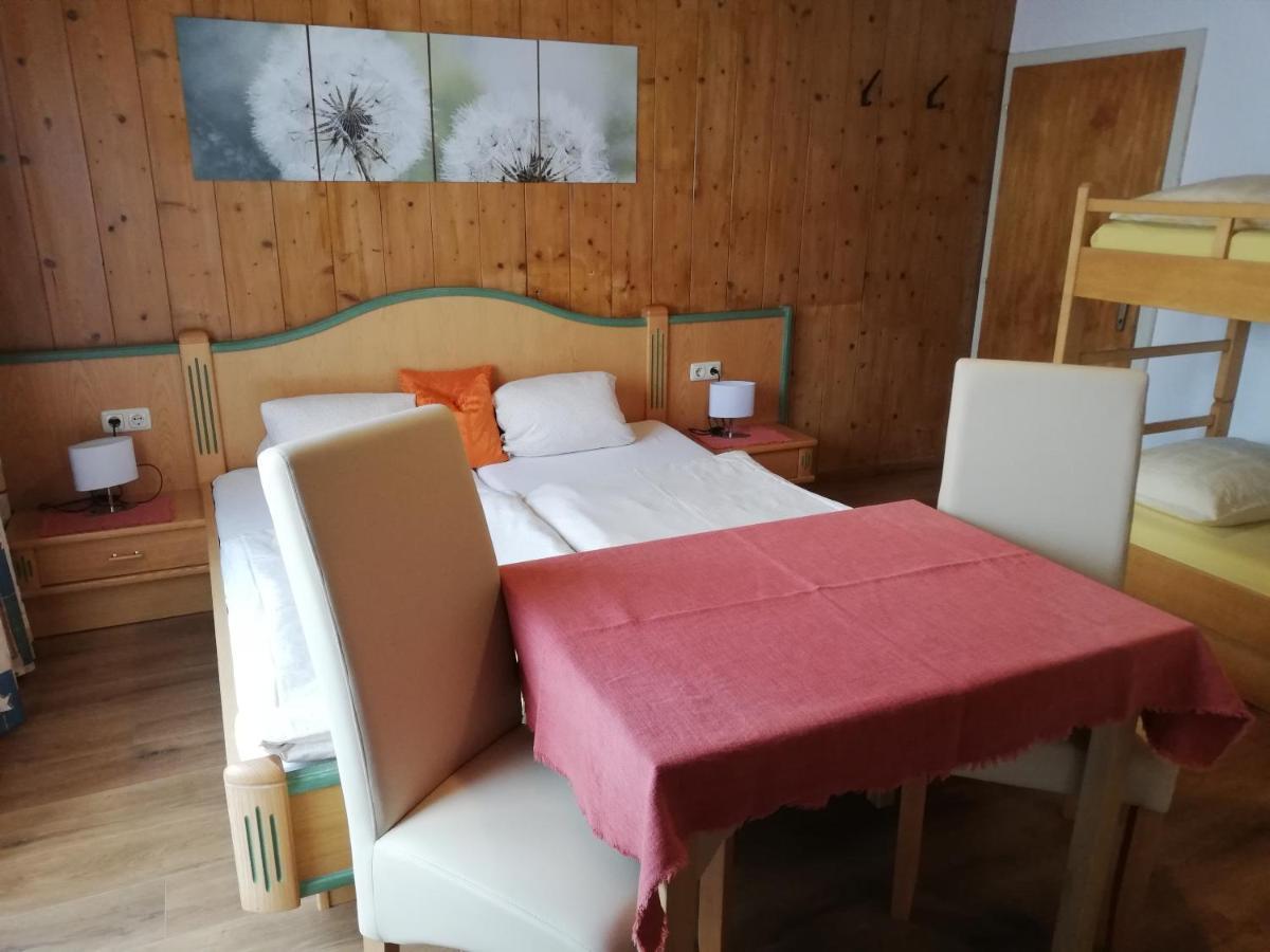Haus Seppi Hotel Neukirchen am Großvenediger Buitenkant foto