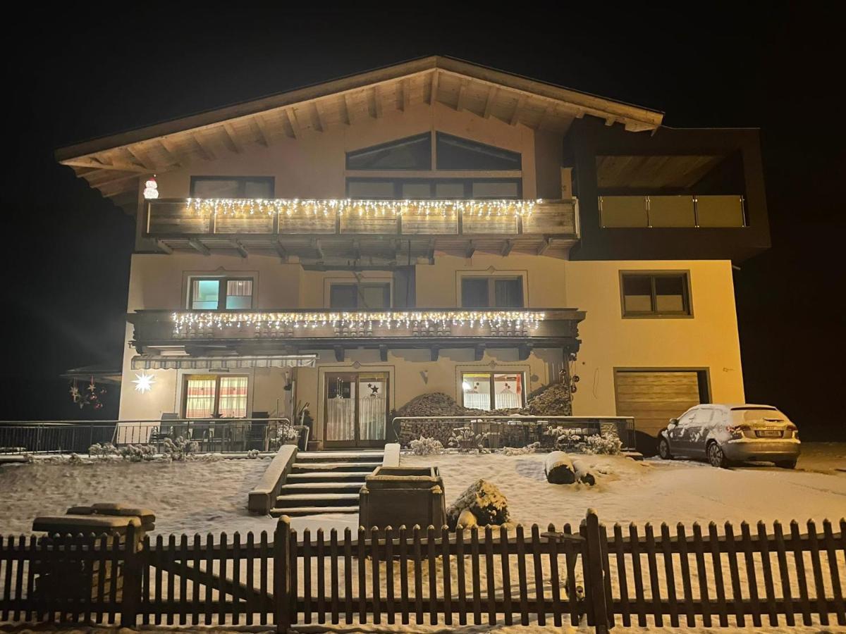 Haus Seppi Hotel Neukirchen am Großvenediger Buitenkant foto