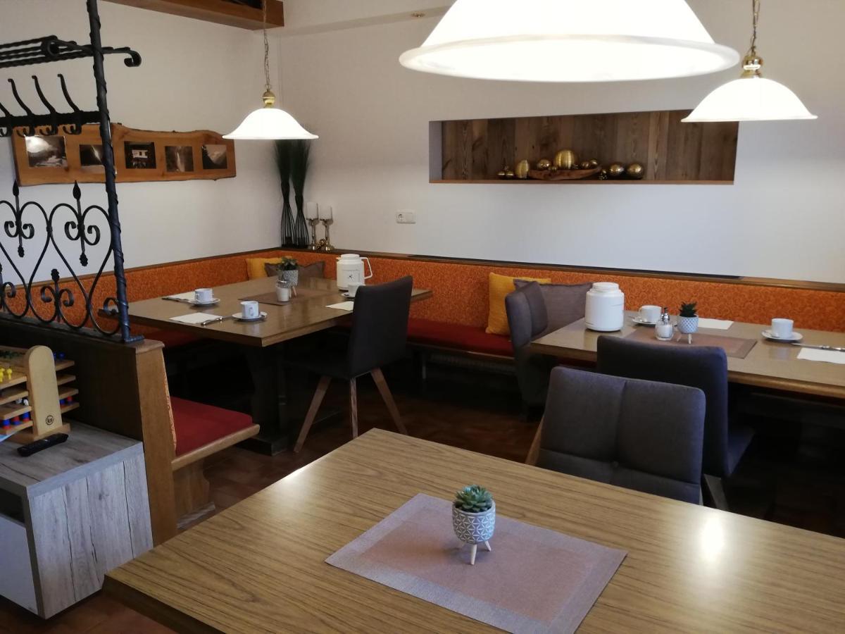 Haus Seppi Hotel Neukirchen am Großvenediger Buitenkant foto