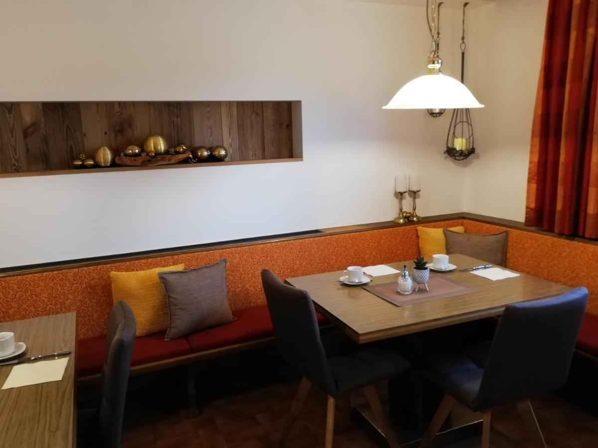 Haus Seppi Hotel Neukirchen am Großvenediger Buitenkant foto