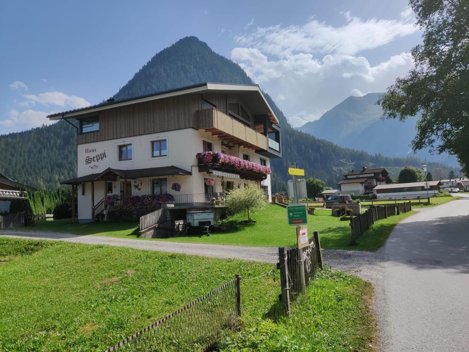 Haus Seppi Hotel Neukirchen am Großvenediger Buitenkant foto